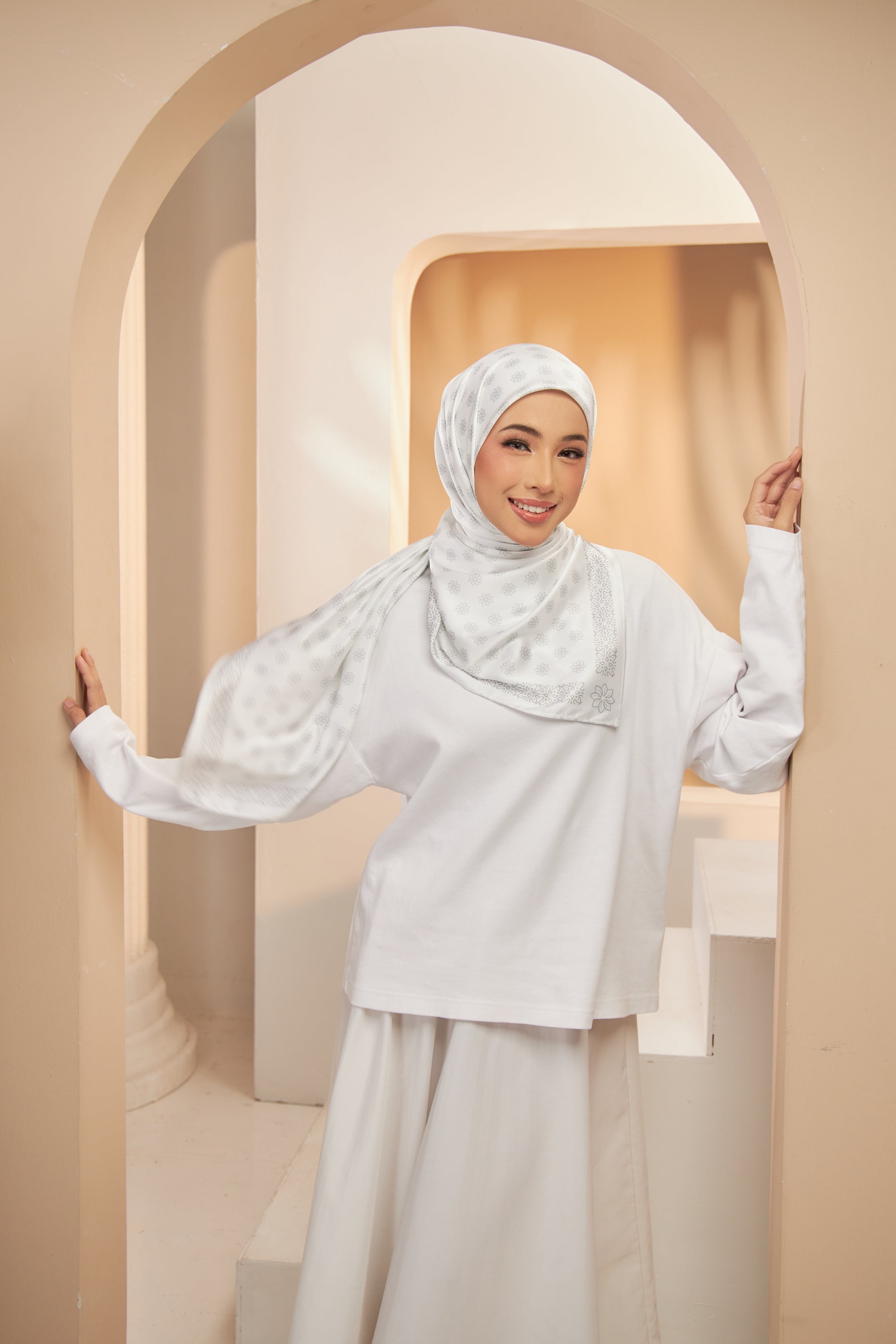 Sekuntom in Offwhite